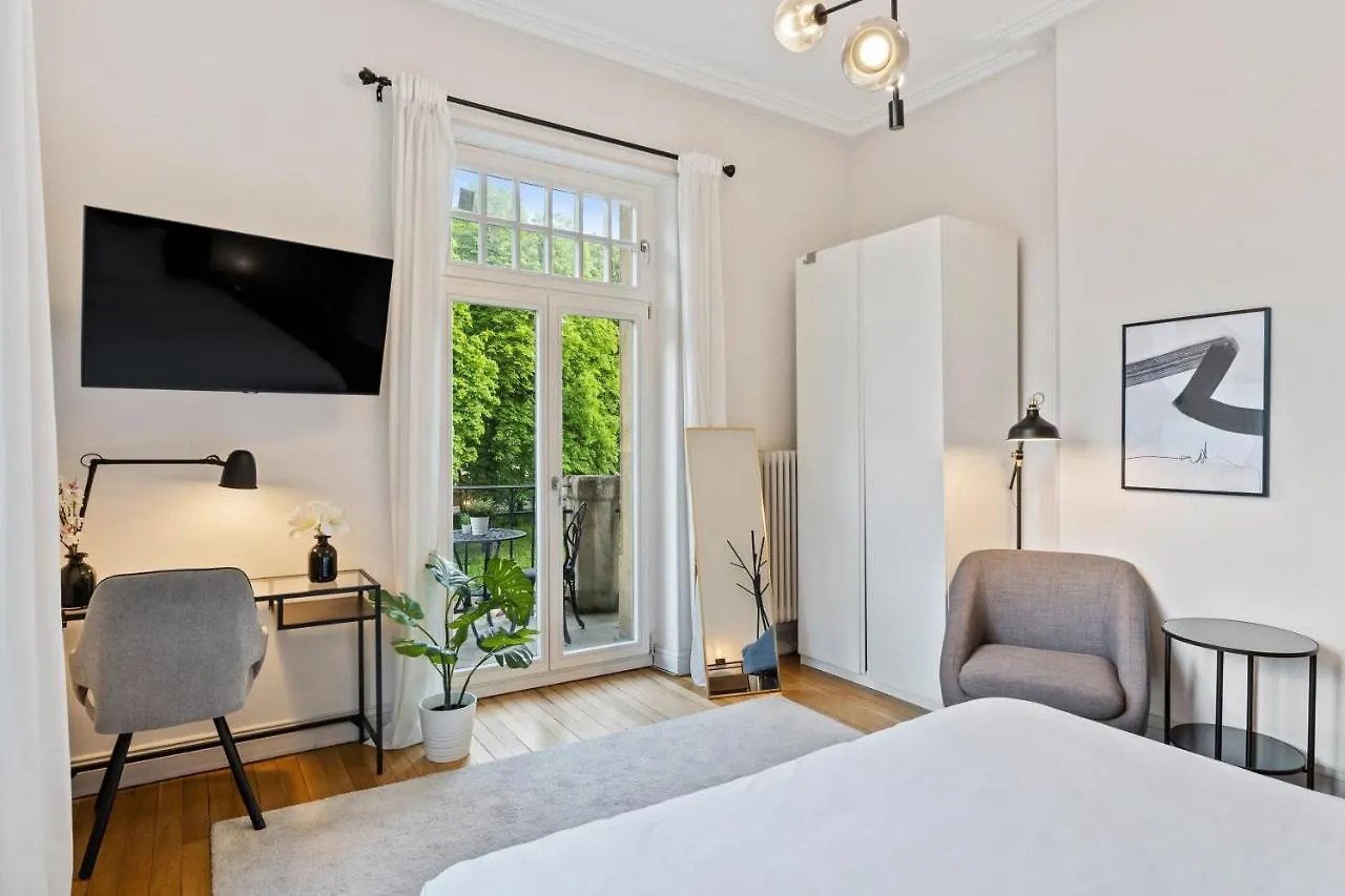 Charming Room With Balcony In Center 룩셈부르크